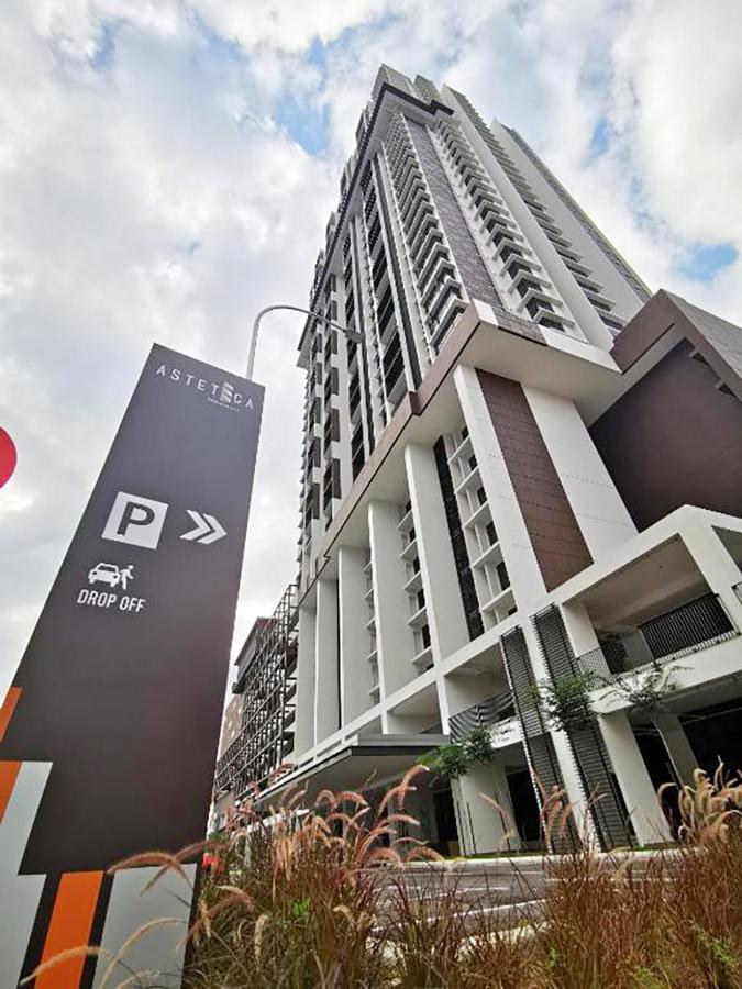 Mines Astetica Lake View Condo Seri Kembangan V1 Exteriér fotografie
