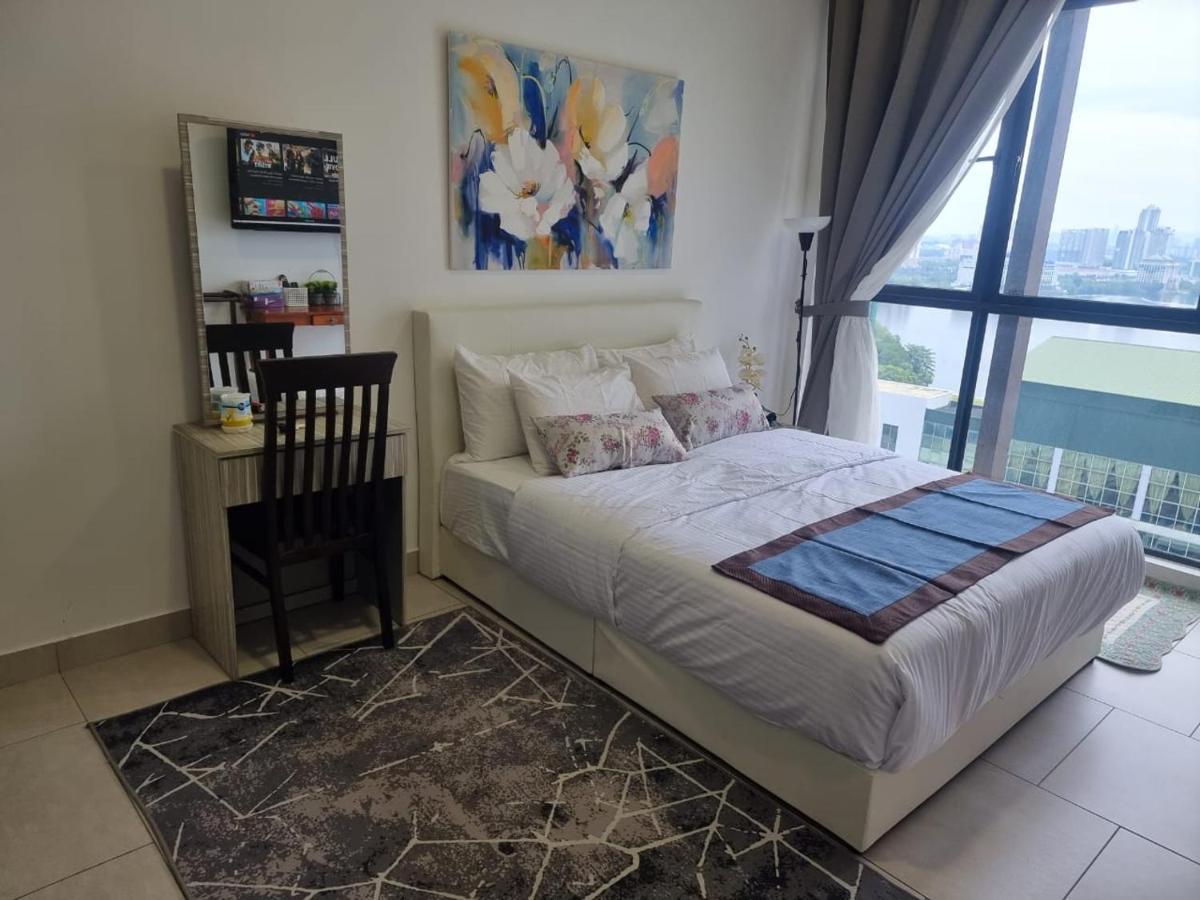 Mines Astetica Lake View Condo Seri Kembangan V1 Exteriér fotografie